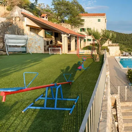 Stolovi By Interhome Villa Slivno Ravno