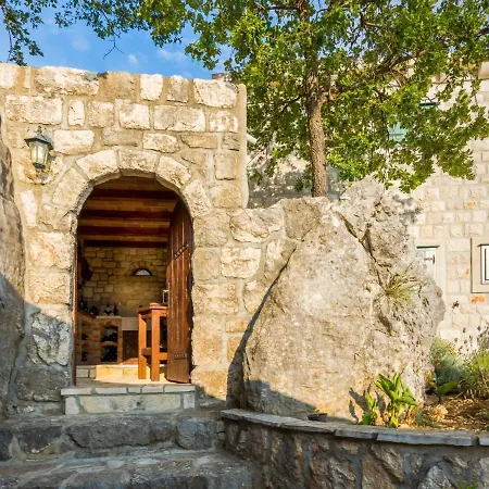 Villa Stolovi By Interhome Slivno Ravno